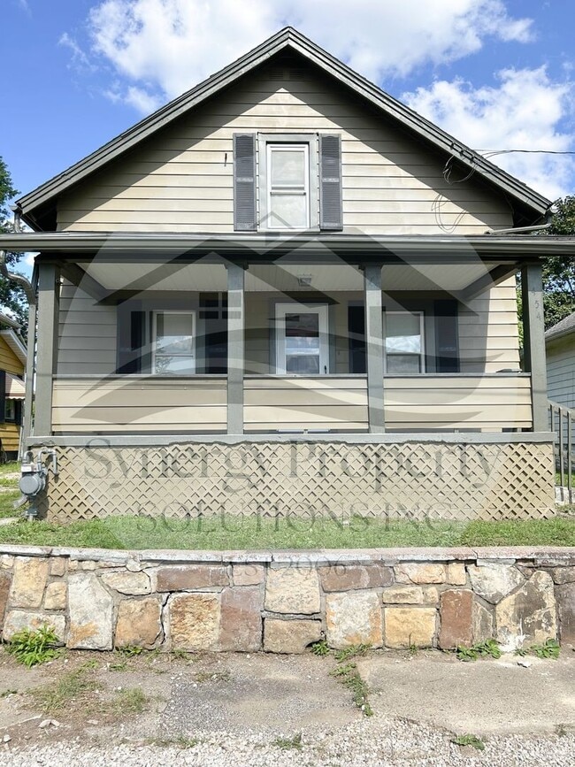 Building Photo - 454 Cherry St