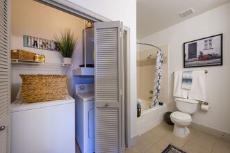 2222 Smith Street photo'