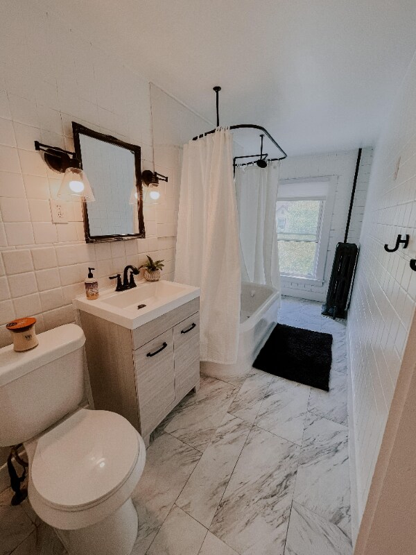 Foto del edificio - 515 E Grove St