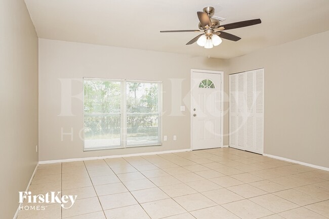 Foto del edificio - 1633 Hayworth Rd