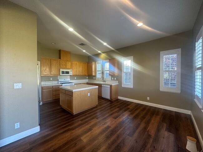 Foto del edificio - 9456 Vintner Cir