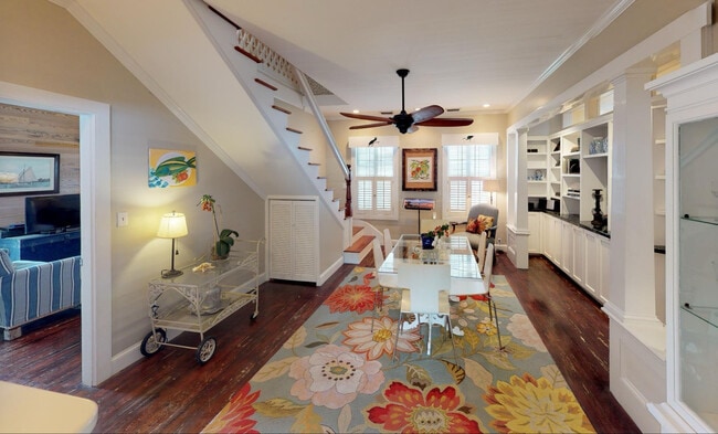 Dining Room Area - 527 Fleming St