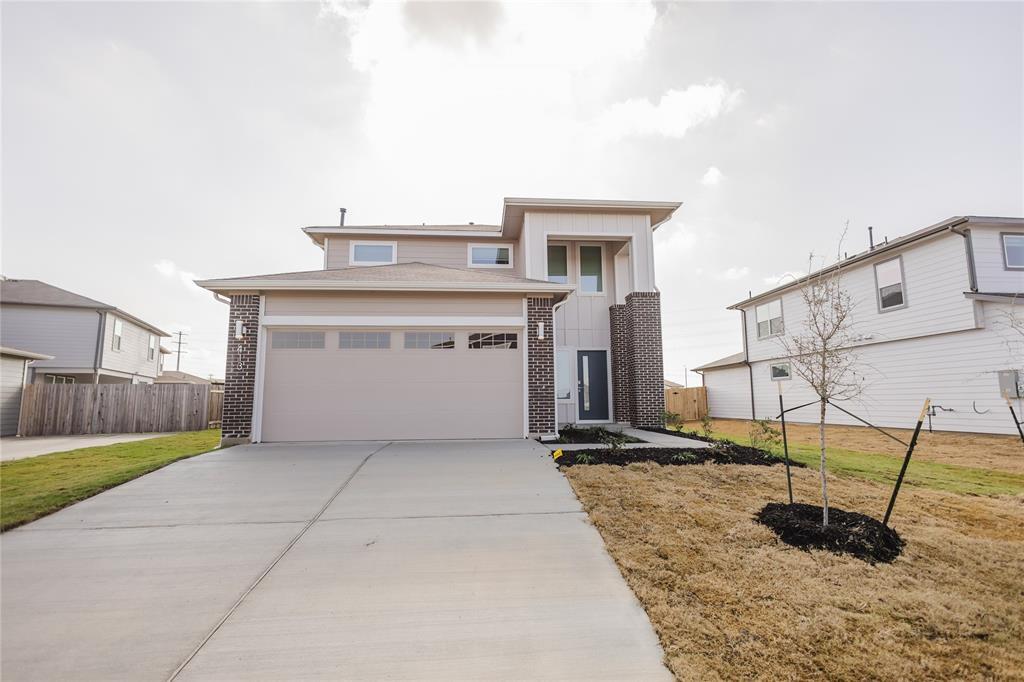 Foto principal - 413 Millbrook Blvd