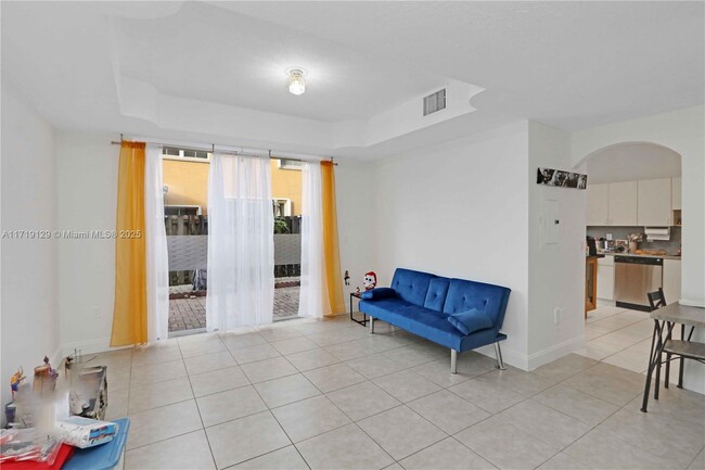 Foto del edificio - 8451 NW 138th St