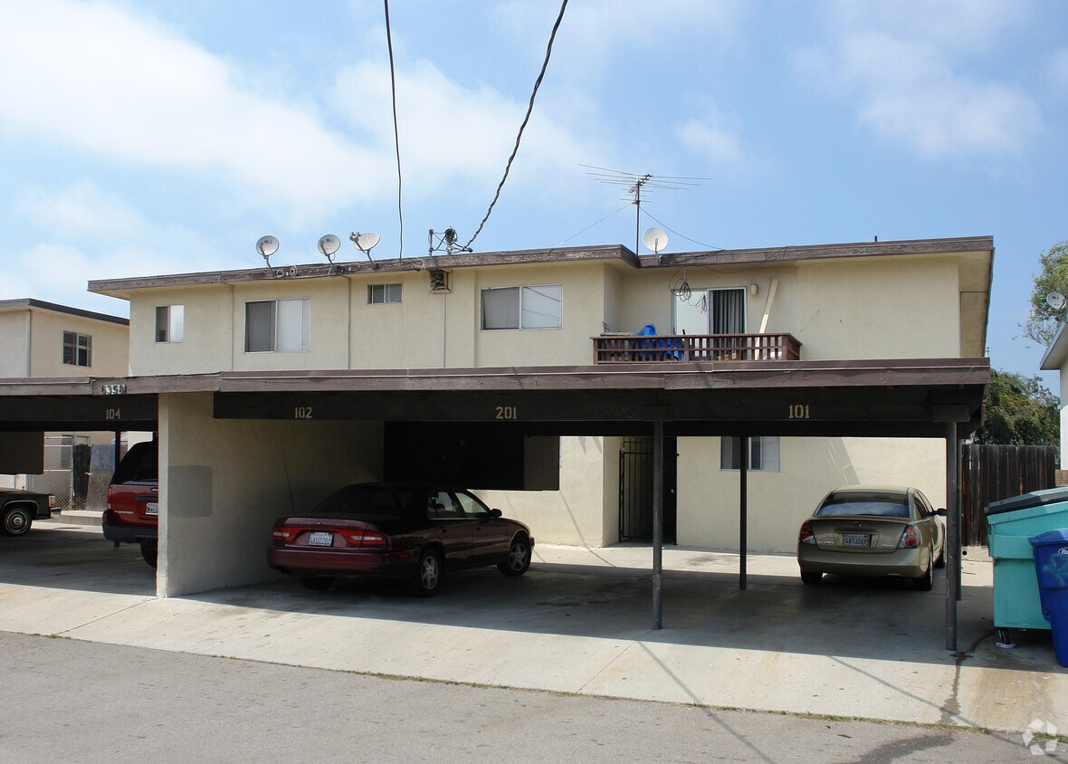Building Photo - 6358 Hummingbird St