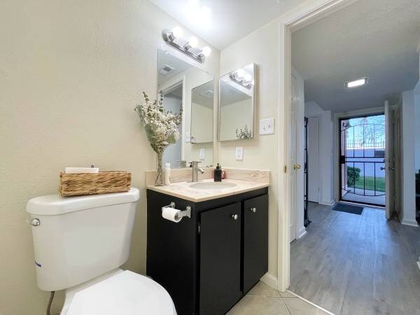 Building Photo - 6101 Bamford Dr