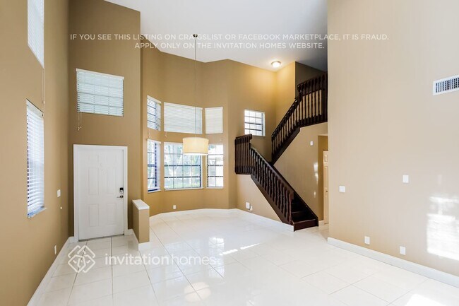 Building Photo - 10451 NW 12th Ct