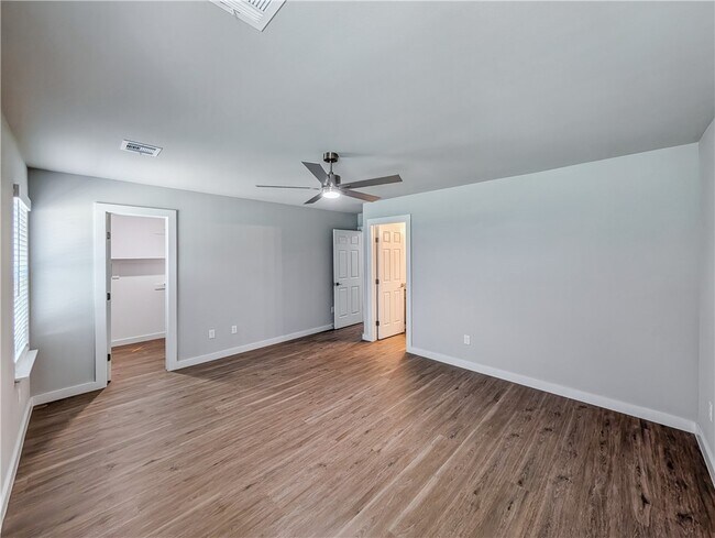 Foto del edificio - 6619 NW Altus St