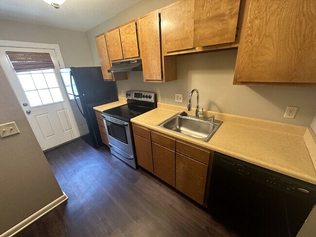 Foto del edificio - Townhouse for Rent