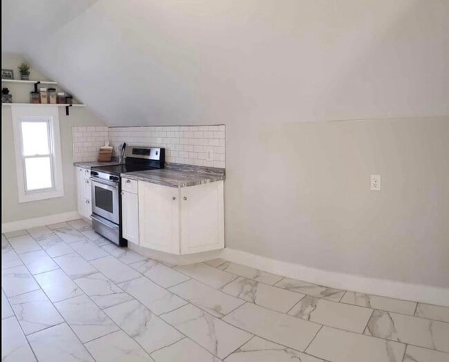 Kitchen - 65 Summer St