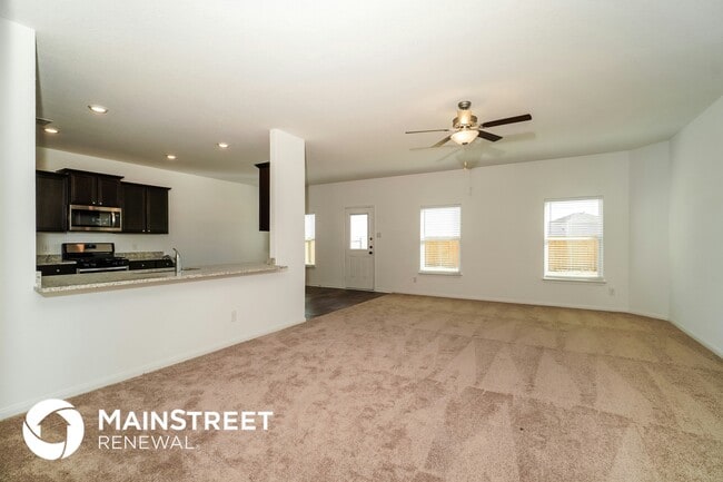 Building Photo - 4175 River Legacy