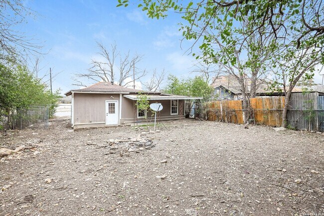 Foto del edificio - 228 Yucca St