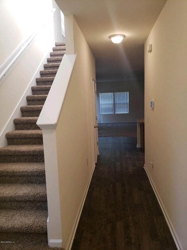 Foto del edificio - 7982 Meadow Walk Ln