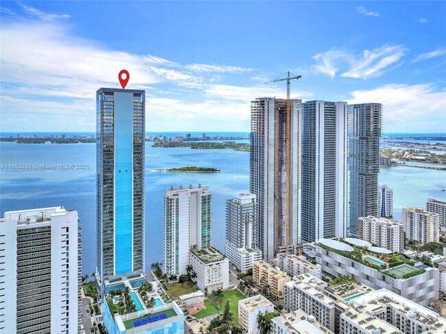 Foto del edificio - 700 NE 26th Terrace