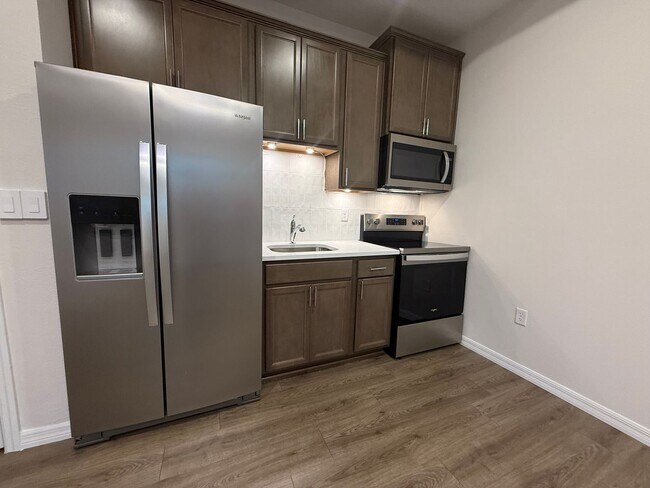 Foto del edificio - 1/1 apartment in Plant City