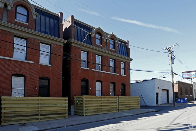 Building Photo - Clayton Ave Apartments