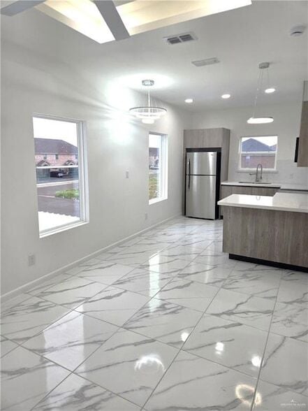 Foto del edificio - 3201 Magdalena St