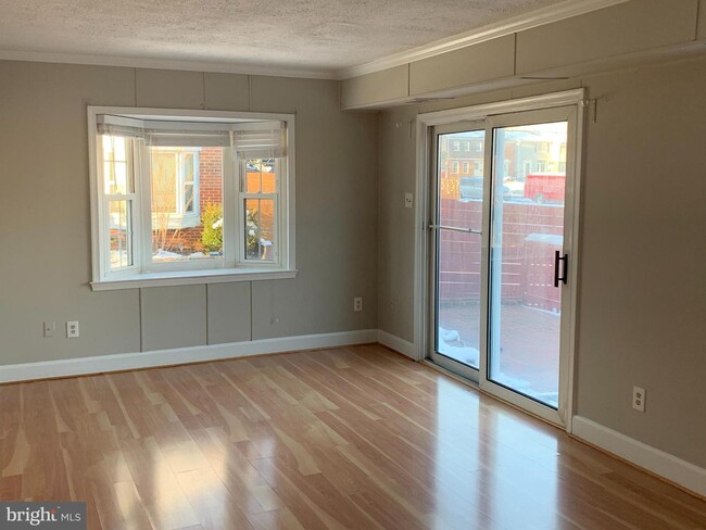 Building Photo - 14783 Tamarack Pl