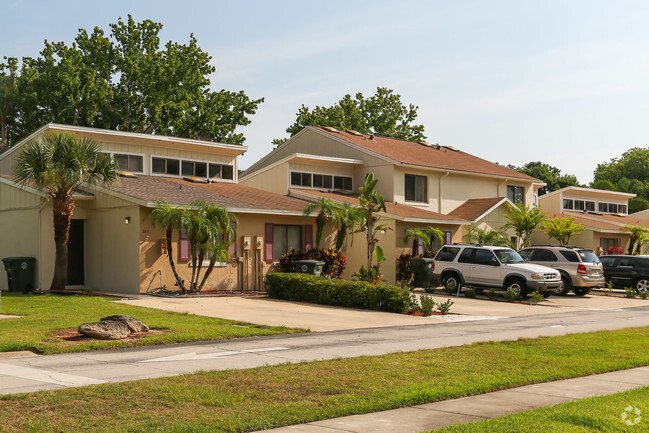 Building Photo - Southern Villas Apartments