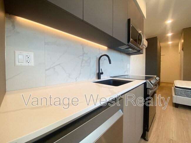 Photo du bâtiment - 720-720 K. L. O. Rd