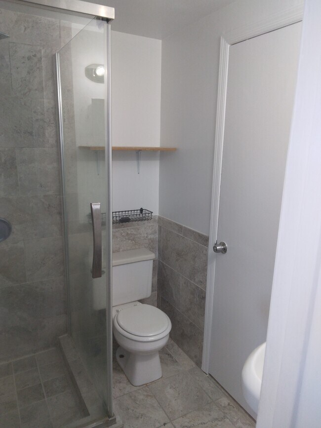 Foto del edificio - 5 Woodland Ln