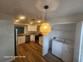 Building Photo - 1408 36th Ave