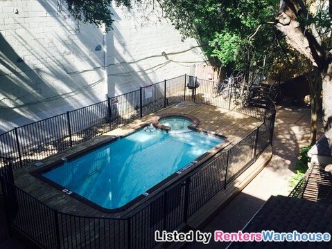 Building Photo - 2802 Nueces St