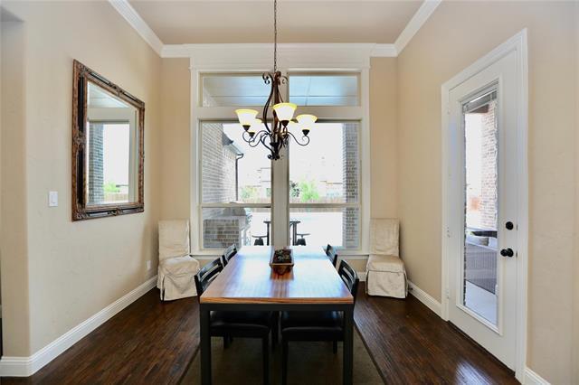 Foto del edificio - 801 Rose Ct