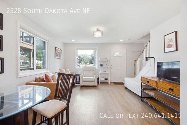Photo - 2528 South Dakota Ave NE- House