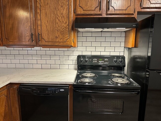Building Photo - 2 bedroom rental