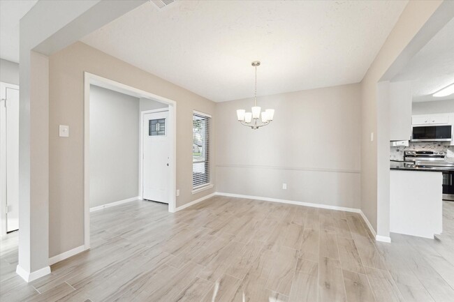 Foto del edificio - 22811 Cranberry Trail