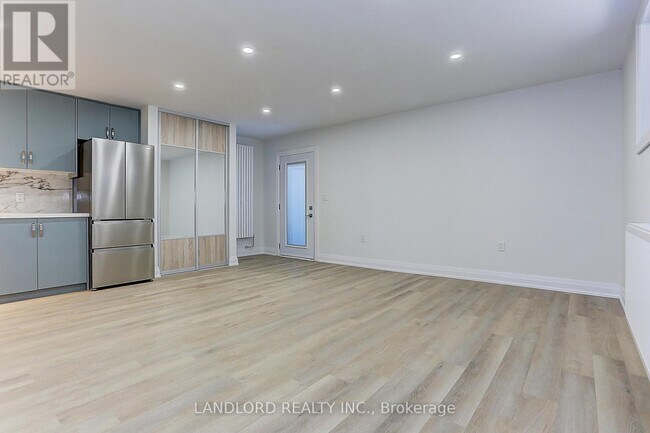 Building Photo - 30 Lambton Ave