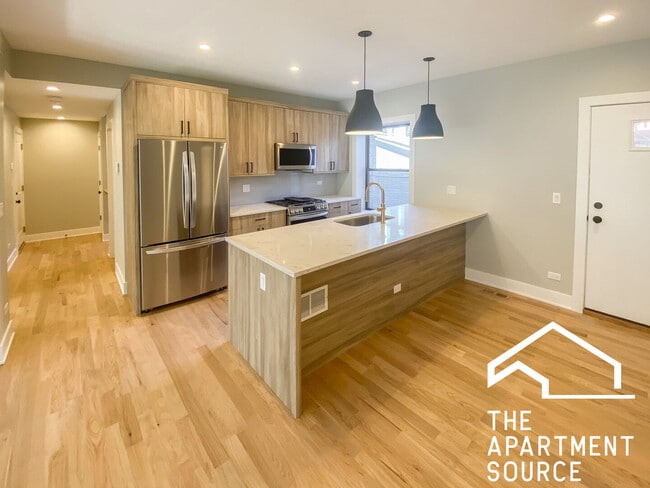 Photo - 2541 N Campbell Ave Townhome