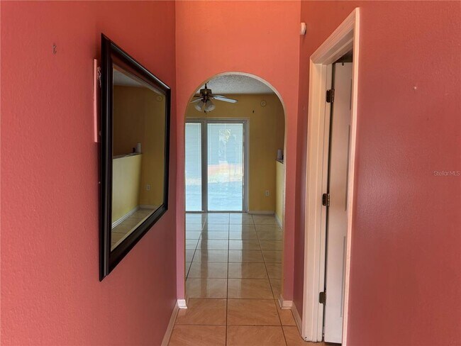 Foto del edificio - 712 Waxwing Ct