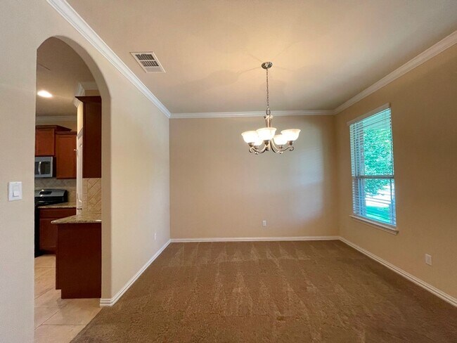Foto del edificio - Stunning 4 bedroom, 2.5 bath home in Mayfi...