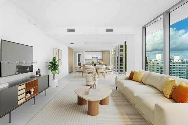 Building Photo - 153 N Seabreeze Blvd