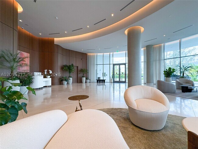 Foto del edificio - 2411 Laguna Cir