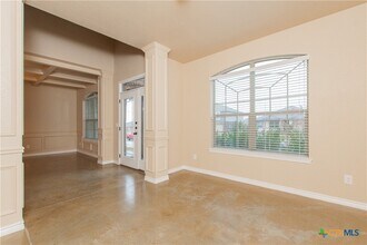 Building Photo - 103 W Libra Dr