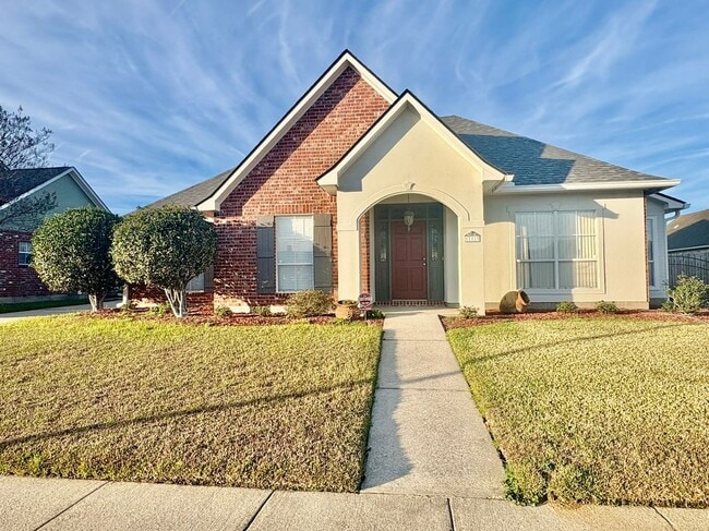 Building Photo - 11117 Gold Cup Ave