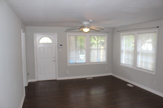 Building Photo - 2514 Ringwood St