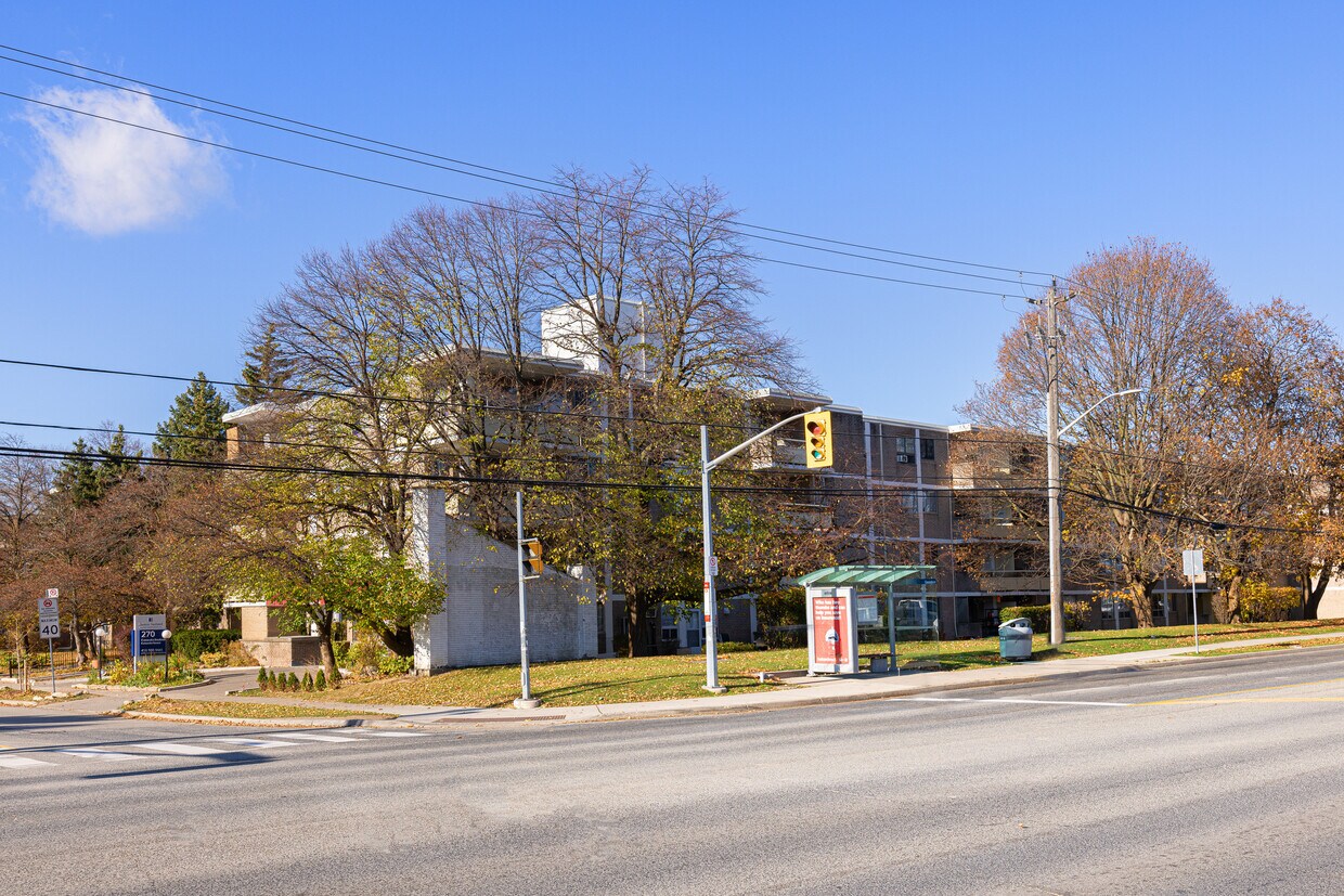 Building Photo - Cassandra Terrace