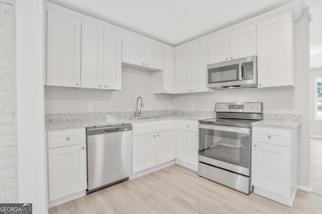 Building Photo - 2457 Elkhorn Dr