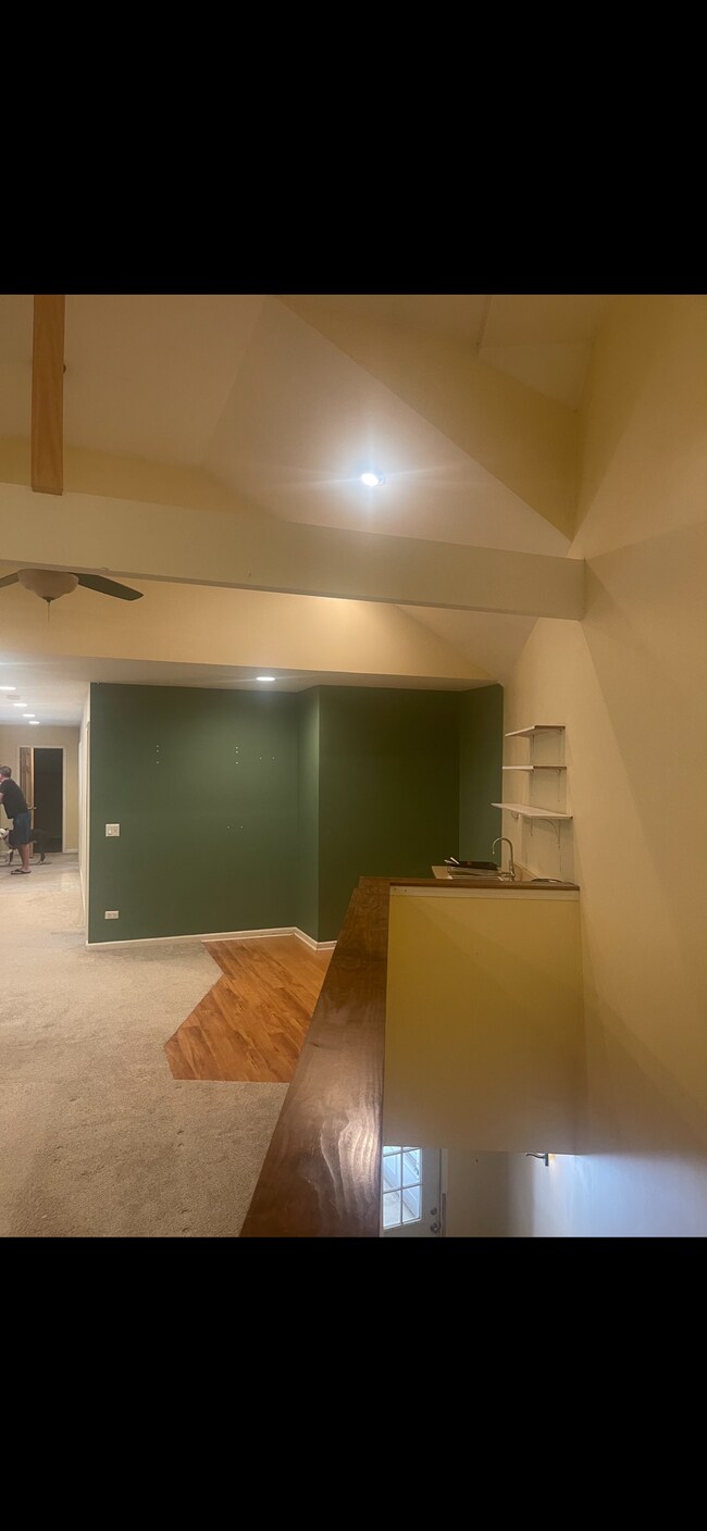 Building Photo - 1212 O'Plaine Rd