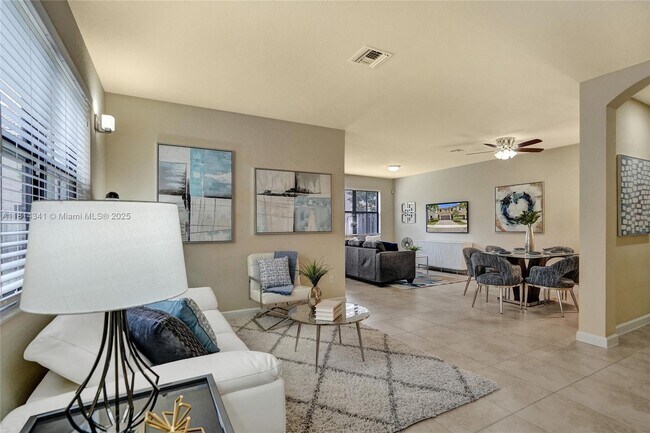 Foto del edificio - 9624 Waterview Way