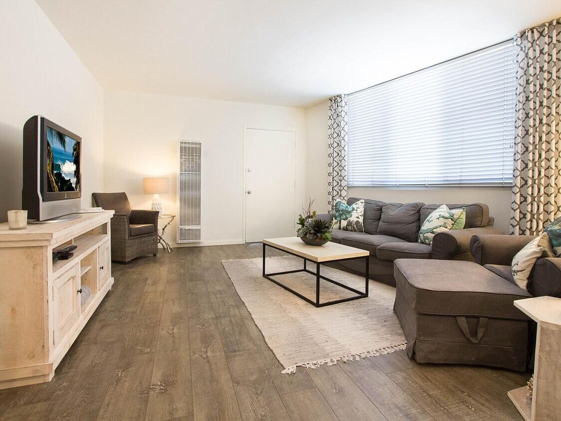 Foto principal - 3734 Sawtelle Blvd