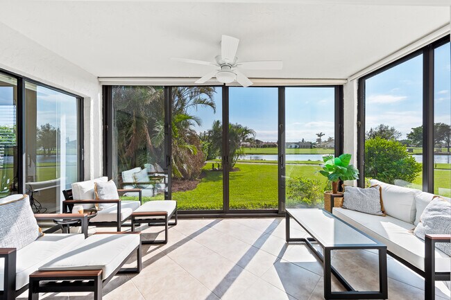 Building Photo - 5250 Fox Hollow Dr