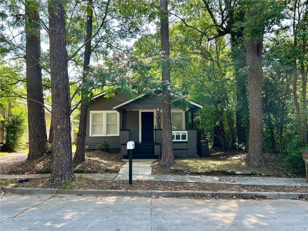 Primary Photo - 134 N Carlen St