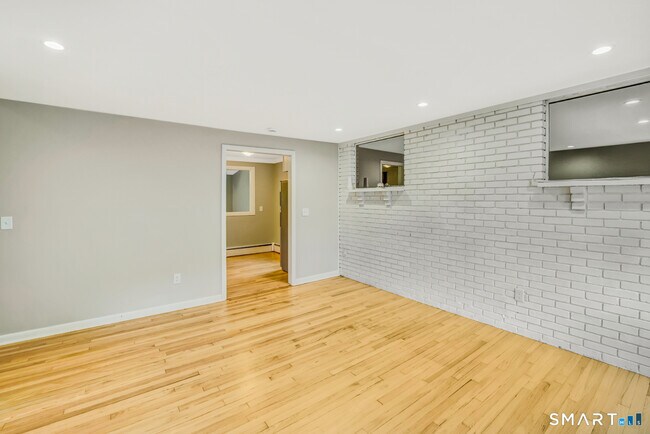 Foto del edificio - 71 Devonwood Dr