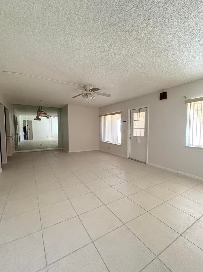 Building Photo - 3626 La Mar Ct