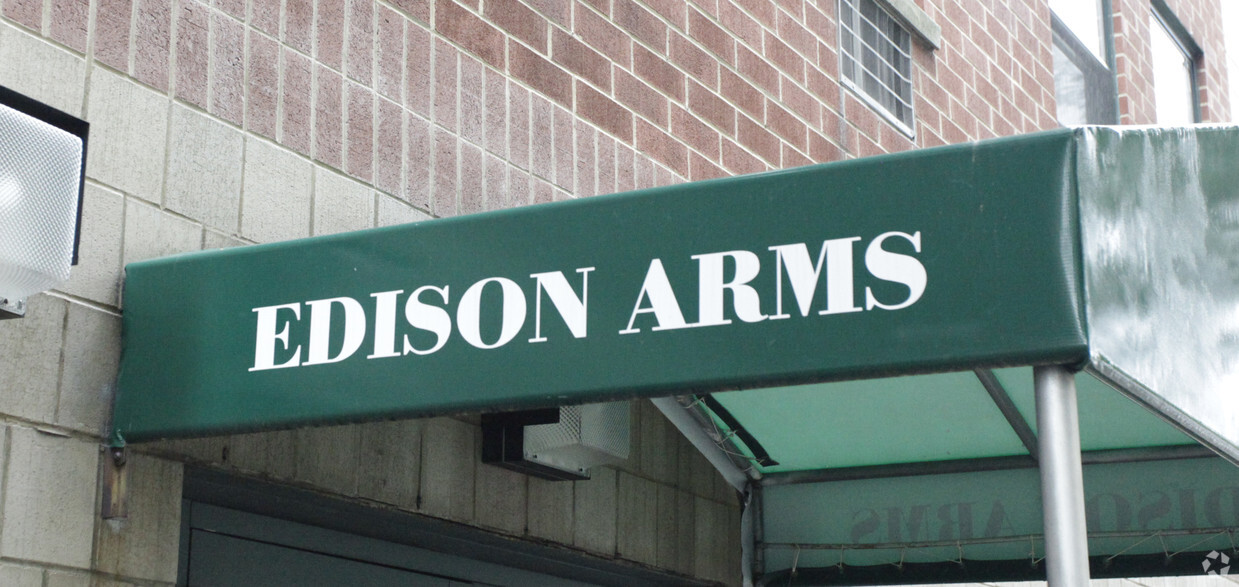 Building Photo - Edison Arms